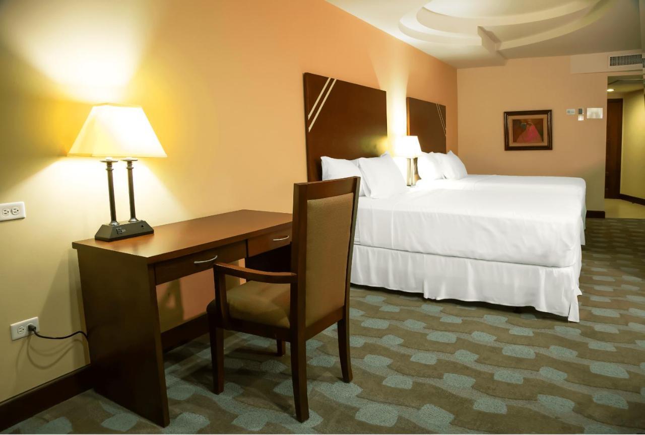 Hotel Plaza Juan Carlos Tegucigalpa Zewnętrze zdjęcie
